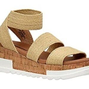 Cushionaire naomi cork wedge Women's Tan Woven Sandals size 8
